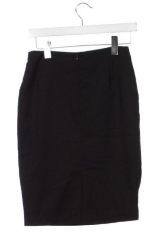 Пола Reserved, Размер XS, Цвят Черен, Цена 18,46 €