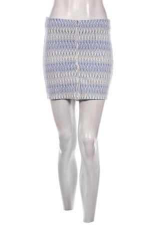 Пола Reserved, Размер S, Цвят Многоцветен, Цена 10,00 €