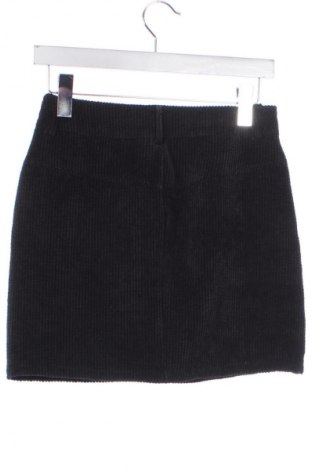 Пола SHEIN, Размер XS, Цвят Черен, Цена 2,55 €