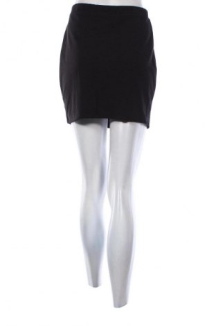 Пола SHEIN, Размер M, Цвят Черен, Цена 10,00 €