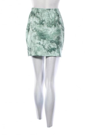 Пола SHEIN, Размер M, Цвят Многоцветен, Цена 10,00 €