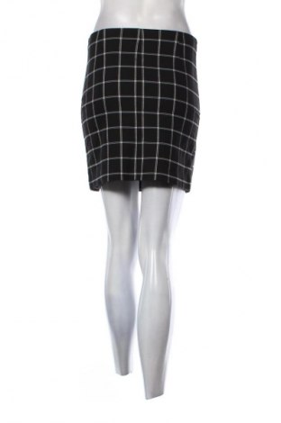 Пола Stradivarius, Размер M, Цвят Многоцветен, Цена 2,04 €