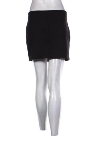 Пола Stradivarius, Размер M, Цвят Черен, Цена 2,04 €