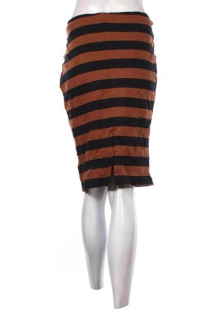 Пола Sussan, Размер M, Цвят Многоцветен, Цена 2,04 €