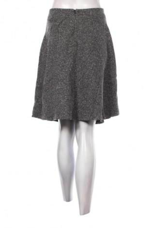 Пола Unbranded, Размер S, Цвят Сив, Цена 2,04 €