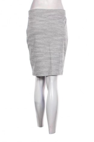 Пола Unbranded, Размер M, Цвят Сив, Цена 2,55 €