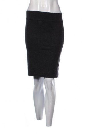 Пола Unbranded, Размер S, Цвят Черен, Цена 4,09 €