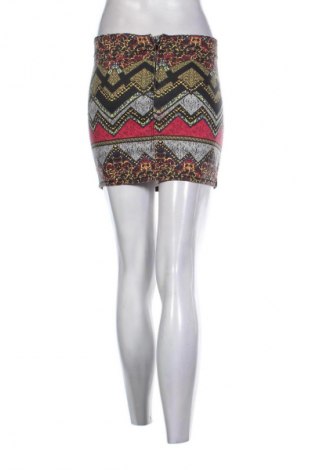 Пола Unbranded, Размер M, Цвят Многоцветен, Цена 2,04 €