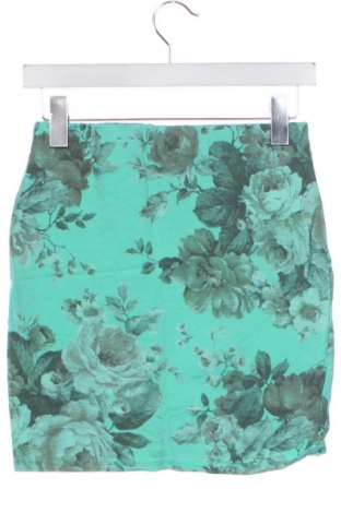 Пола Unbranded, Размер S, Цвят Многоцветен, Цена 2,04 €