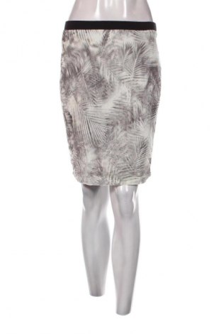 Пола VILA, Размер S, Цвят Многоцветен, Цена 2,55 €