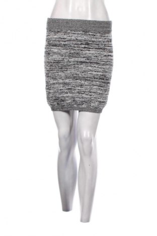 Rock VILA, Größe S, Farbe Mehrfarbig, Preis 3,99 €