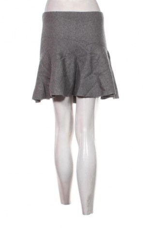 Пола Zara Knitwear, Размер M, Цвят Сив, Цена 2,04 €