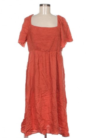 Kleid BloomChic, Größe XL, Farbe Beige, Preis 35,99 €