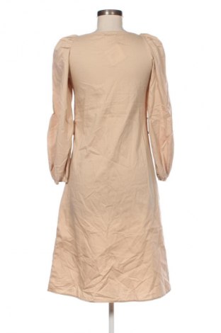 Sukienka Boohoo, Rozmiar XS, Kolor Beżowy, Cena 23,99 zł