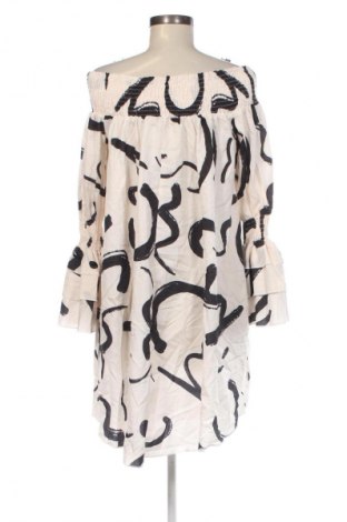 Ruha ChicMe, Méret M, Szín Sokszínű, Ár 2 349 Ft