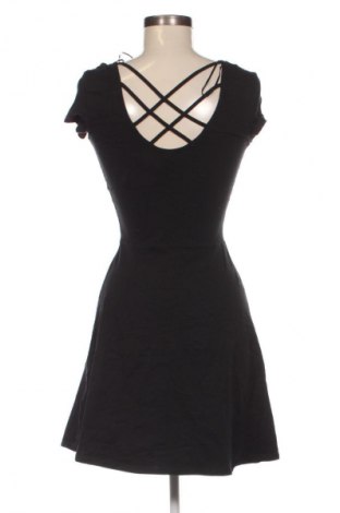 Ruha Clockhouse, Méret M, Szín Fekete, Ár 1 409 Ft