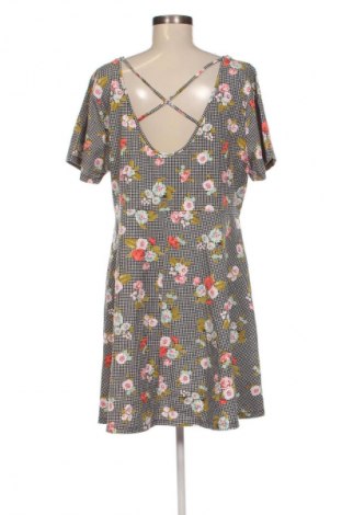 Ruha Forever 21, Méret 3XL, Szín Sokszínű, Ár 4 689 Ft