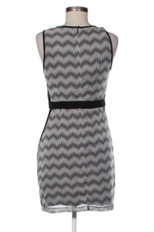 Sukienka Forever 21, Rozmiar S, Kolor Kolorowy, Cena 22,99 zł