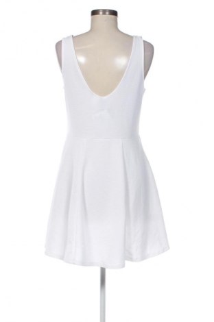 Šaty  H&M Divided, Veľkosť XL, Farba Biela, Cena  10,95 €