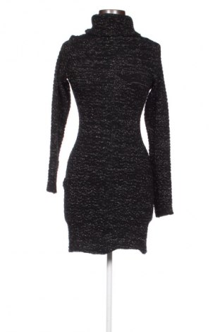 Рокля Made In Italy, Размер M, Цвят Многоцветен, Цена 4,09 €