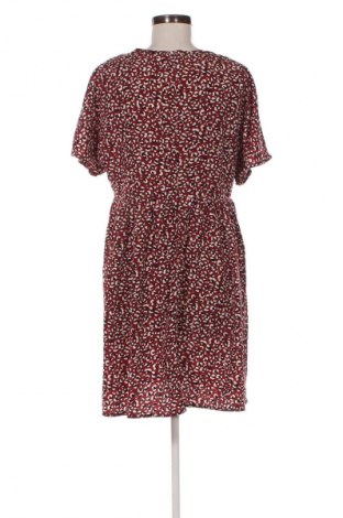 Рокля SHEIN, Размер M, Цвят Многоцветен, Цена 2,04 €