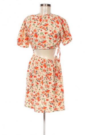 Ruha SHEIN, Méret M, Szín Sokszínű, Ár 1 809 Ft