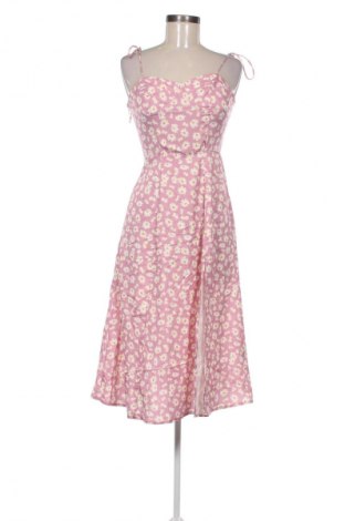 Рокля SHEIN, Размер M, Цвят Многоцветен, Цена 7,15 €