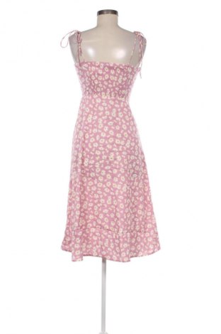 Рокля SHEIN, Размер M, Цвят Многоцветен, Цена 7,15 €