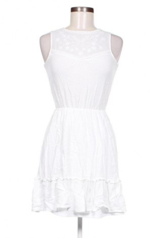 Ruha Stradivarius, Méret S, Szín Fehér, Ár 10 049 Ft