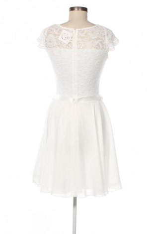 Рокля Swing, Размер M, Цвят Бял, Цена 55,21 €