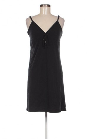 Ruha TCM, Méret M, Szín Fekete, Ár 1 919 Ft