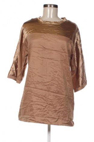 Ruha Unbranded, Méret S, Szín Arany
, Ár 1 309 Ft