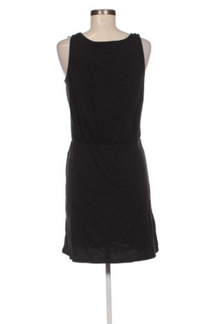 Ruha VILA, Méret L, Szín Fekete, Ár 1 999 Ft