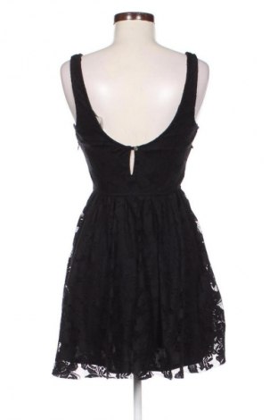 Ruha Zara Trafaluc, Méret M, Szín Fekete, Ár 1 649 Ft