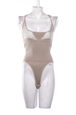 Body. Esmara, Mărime M, Culoare Bej, Preț 96,90 Lei, #137501155