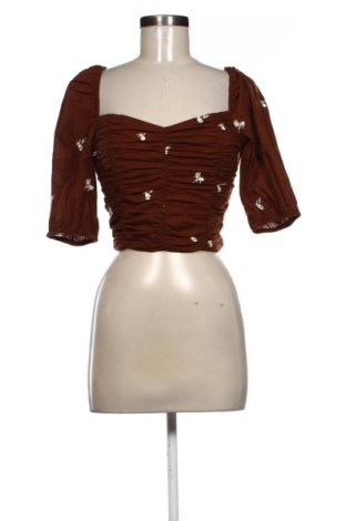 Дамска блуза Stradivarius, Размер S, Цвят Кафяв, Цена 9,32 €, #137552628