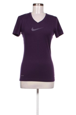 Tricou de femei Nike, Mărime S, Culoare Mov, Preț 94,48 Lei, #137505876