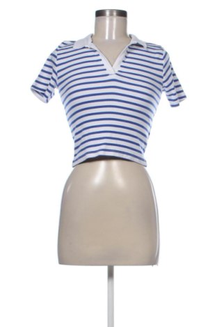 Γυναικείο t-shirt Sinsay, Μέγεθος M, Χρώμα Πολύχρωμο, Τιμή 11,57 €, #137506279