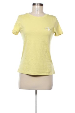 Γυναικείο t-shirt Calvin Klein Jeans, Μέγεθος S, Χρώμα Κίτρινο, Τιμή 41,99 €, #137512751
