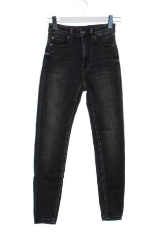 Blugi de femei Stradivarius, Mărime XS, Culoare Negru, Preț 53,00 Lei, #137515792