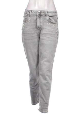 Blugi de femei Mohito, Mărime L, Culoare Gri, Preț 83,99 Lei, #137517348