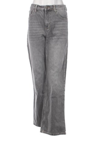 Női farmernadrág Bershka, Méret L, Szín Szürke, Ár 9 199 Ft, #137524314