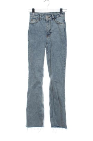 Dámske džínsy  Trendyol, Veľkosť XS, Farba Modrá, Cena  15,00 €, #137524952