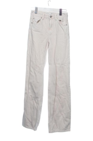 Дамски дънки Stradivarius, Размер XS, Цвят Екрю, Цена 18,00 €, #137528557
