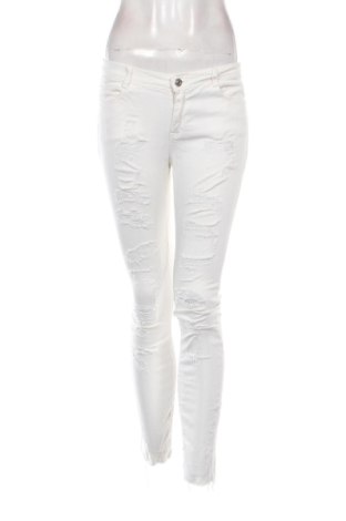 Blugi de femei Unbranded, Mărime M, Culoare Alb, Preț 104,82 Lei, #137536182