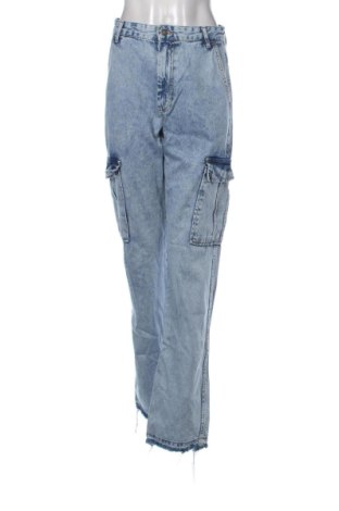 Blugi de femei Stradivarius, Mărime M, Culoare Albastru, Preț 62,99 Lei, #137541956