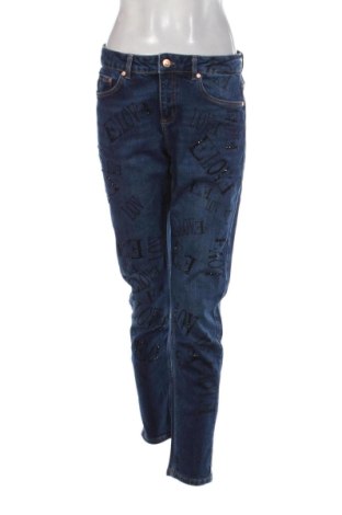 Blugi de femei Escada, Mărime L, Culoare Albastru, Preț 635,14 Lei, #137526881