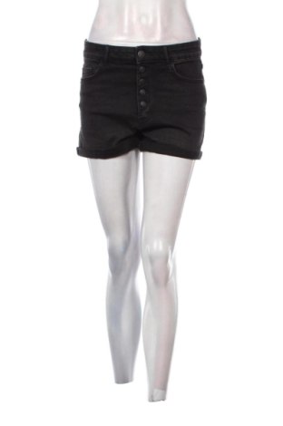 Pantaloni scurți de femei ONLY, Mărime M, Culoare Negru, Preț 64,99 Lei, #137496413