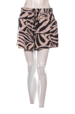 Pantaloni scurți de femei Unbranded, Mărime M, Culoare Multicolor, Preț 33,48 Lei, #137505672