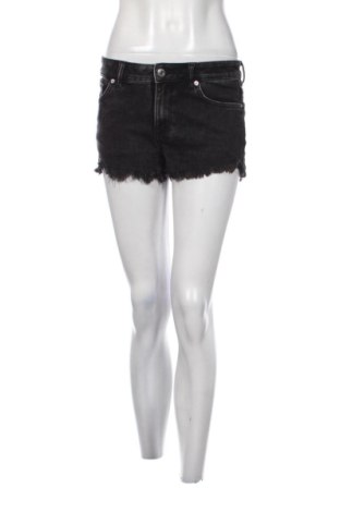 Pantaloni scurți de femei C&A, Mărime M, Culoare Negru, Preț 55,99 Lei, #137510929